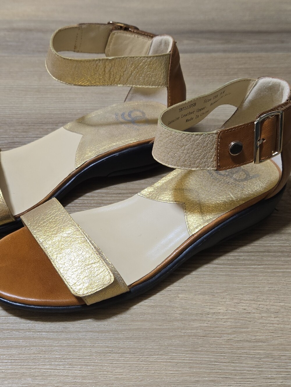 Women’s Gold & Tan Leather Ankle Strap Sandals - Picture 3 of 7